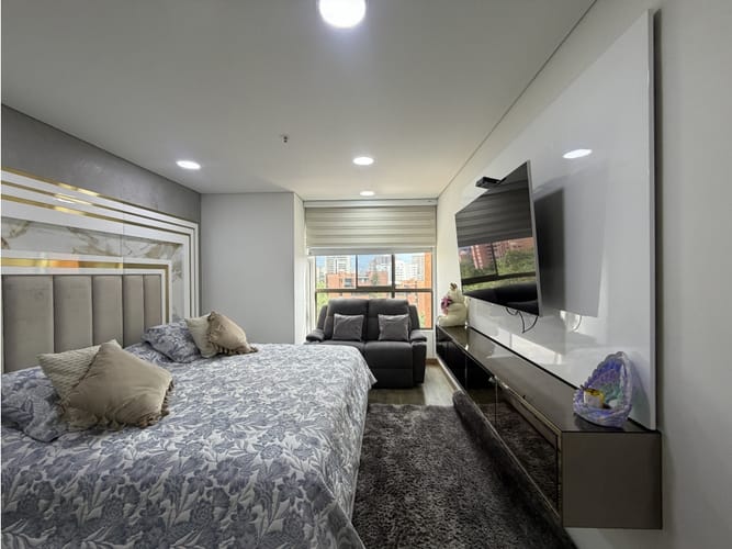 Apartamento en venta en Los Naranjos, Medellín · foto 10 de 18
