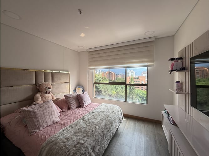 Apartamento en venta en Los Naranjos, Medellín · foto 12 de 18