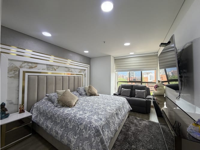 Apartamento en venta en Los Naranjos, Medellín · foto 14 de 18