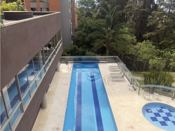 Apartamento en venta en Los Naranjos, Medellín · foto 17 de 18