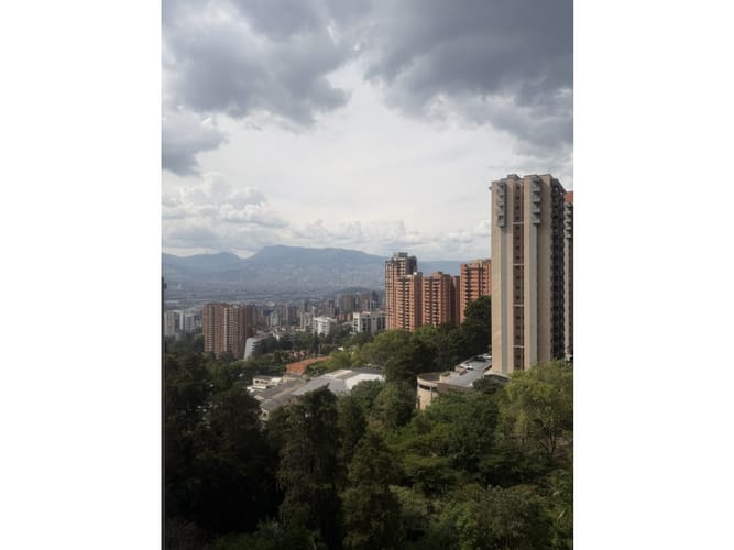 Apartamento en venta en Los Naranjos, Medellín · foto 18 de 18