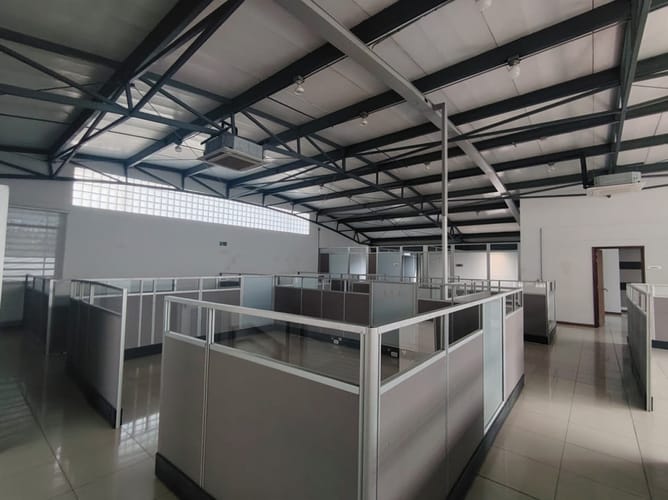 Bodega en arriendo en Simon Bolivar, Itagüí, 2026 m² · foto 15 de 24