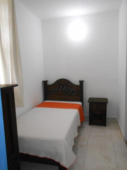 Casa de 16 alcobas en venta en Prado, Medellín, 380 m² · foto 3 de 10