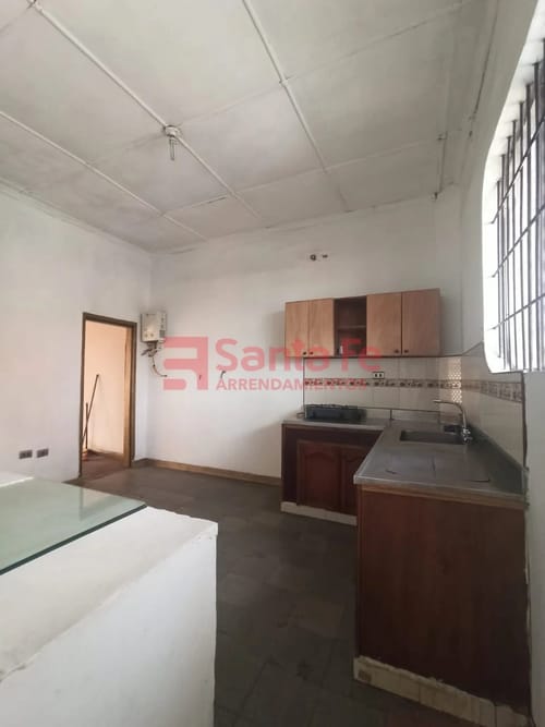 Casa de 5 alcobas en venta en Prado, Medellín, 285 m² · foto 4 de 10