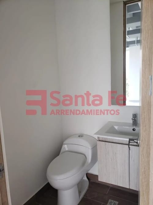 Oficina en venta en El Poblado, Medellín, 53 m² · foto 6 de 7