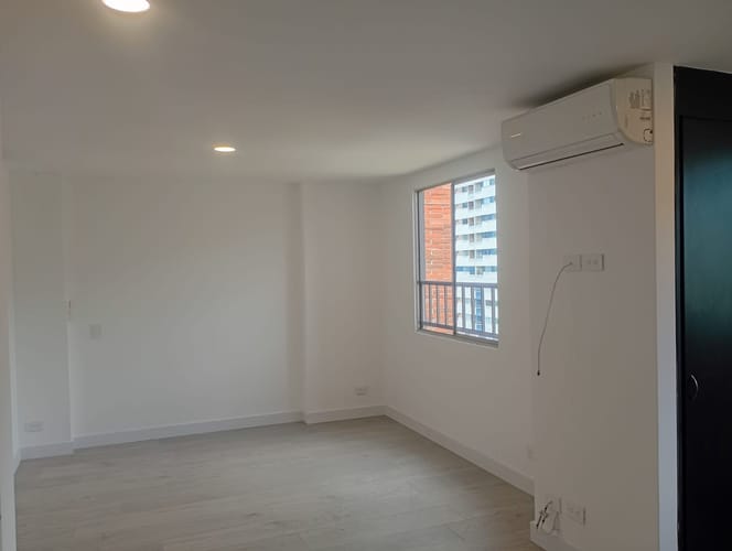 Apartamento de 2 alcobas en arriendo en El Poblado, Medellín, 87 m² · foto 7 de 13