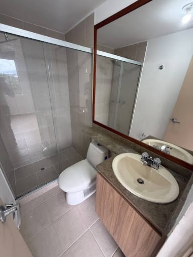 Apartamento de 3 alcobas en arriendo en Loma De Las Brujas, Envigado, 90 m² · foto 13 de 14