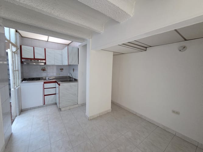 Casa de 3 alcobas en venta en Granada Norte, Bogotá, 90 m² · foto 4 de 18