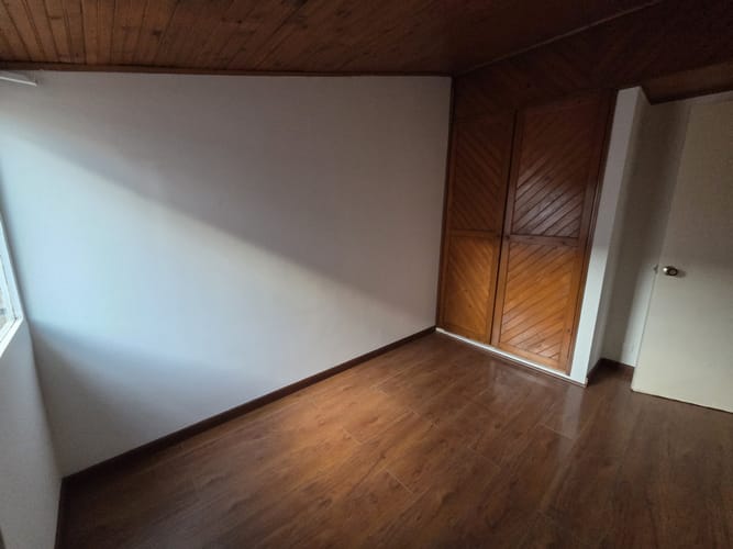 Casa de 3 alcobas en venta en Granada Norte, Bogotá, 90 m² · foto 9 de 18