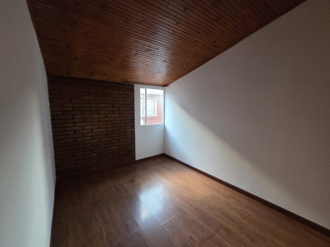Casa de 3 alcobas en venta en Granada Norte, Bogotá, 90 m² · foto 10 de 18