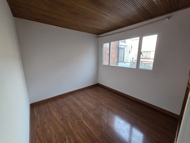 Casa de 3 alcobas en venta en Granada Norte, Bogotá, 90 m² · foto 14 de 18