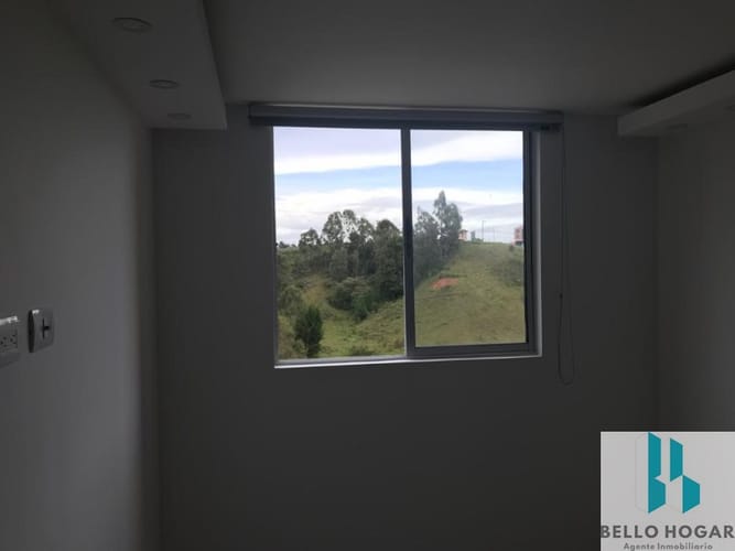 Apartamento de 2 alcobas en venta en Fontibon, Rionegro, 59 m² · foto 3 de 13