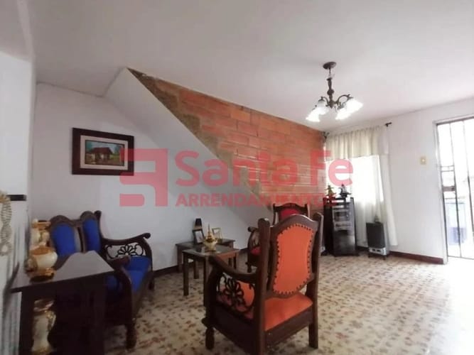 Casa de 3 alcobas en venta en Loreto, Medellín, 143 m² · foto 5 de 10