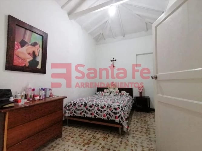 Casa de 3 alcobas en venta en Loreto, Medellín, 143 m² · foto 8 de 10