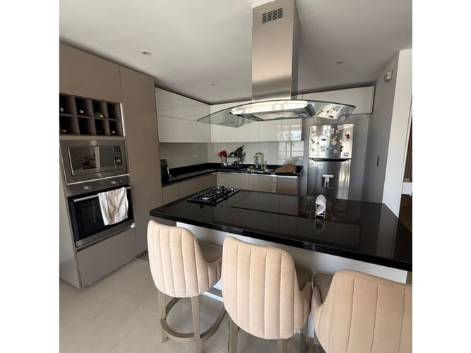 Casa de 4 alcobas en venta en El Castillo, Jamundí, 390 m² · foto 7 de 24