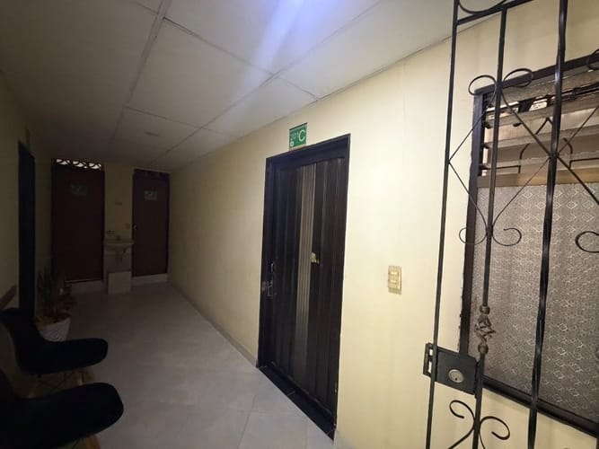 Oficina en arriendo en Suramericana, Medellín, 18 m² · foto 7 de 8