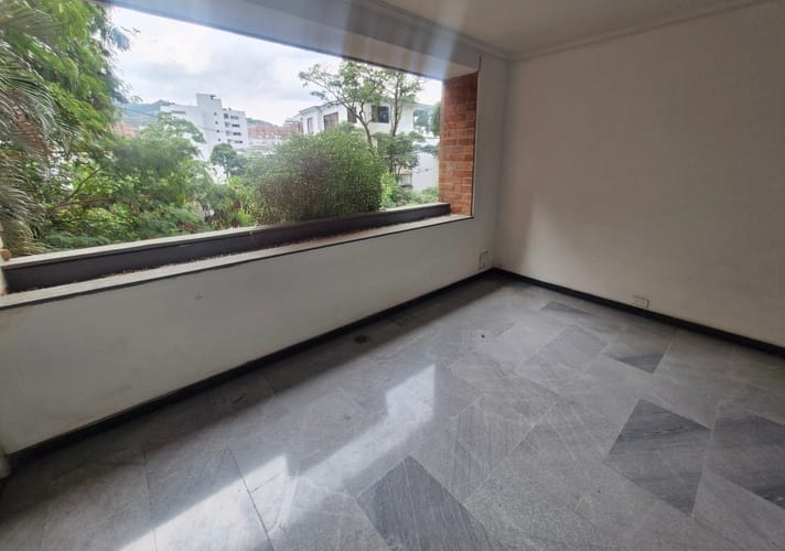 Apartamento de 3 alcobas en venta en Bellavista, Cali, 300 m² · foto 10 de 10