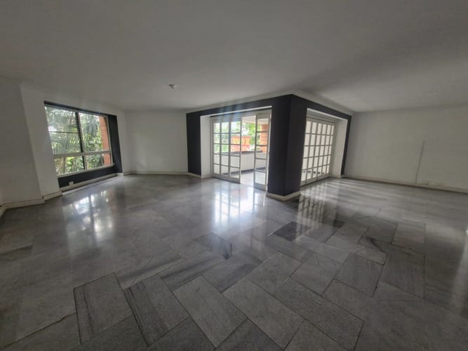 Apartamento de 3 alcobas en venta en Bellavista, Cali, 300 m² · foto 7 de 10