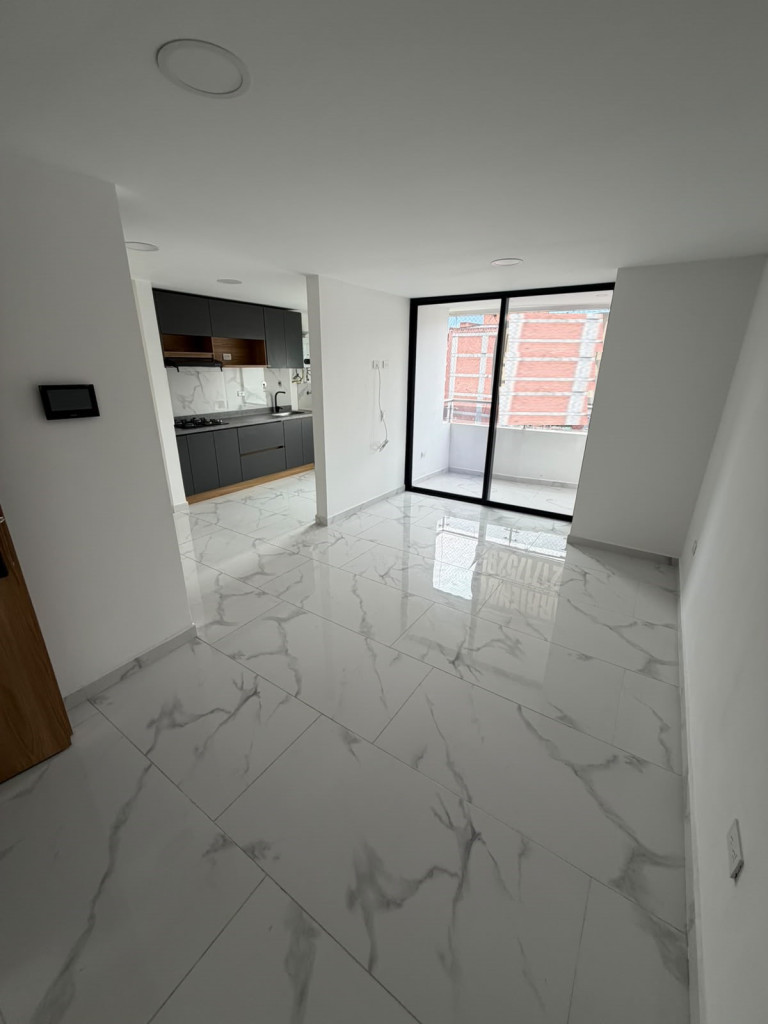 Apartamento en arriendo en Laureles, Medellín · foto 3 de 20