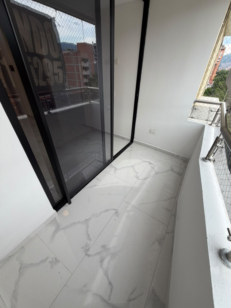 Apartamento en arriendo en Laureles, Medellín · foto 20 de 20