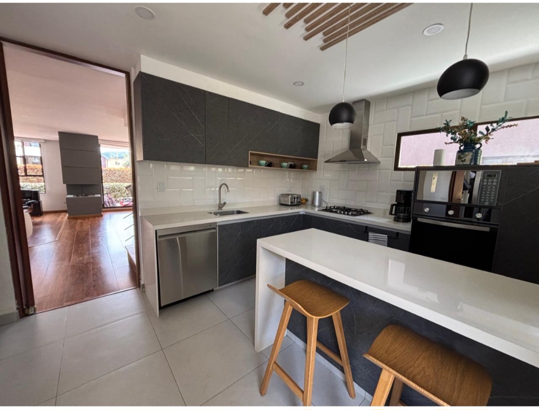 Casa en venta en La Estacion, Cajicá · foto 2 de 17