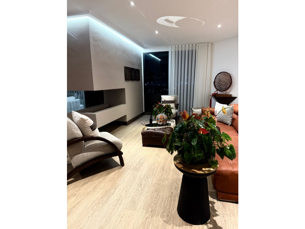 Apartamento en venta en Pinares, Pereira · foto 4 de 12