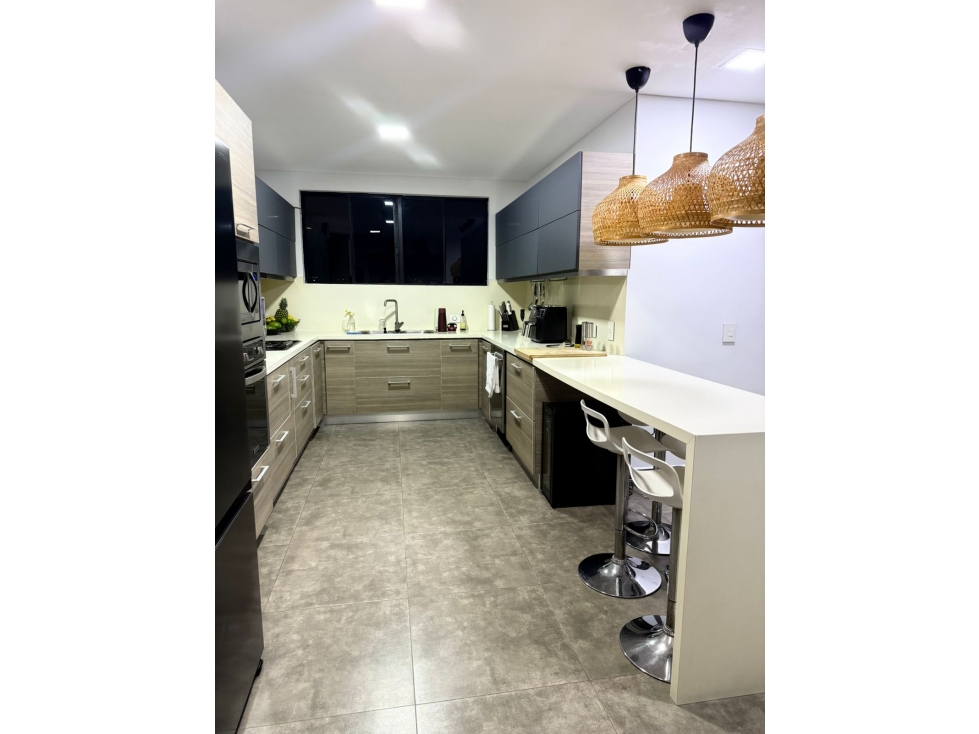 Apartamento en venta en Pinares, Pereira · foto 5 de 12