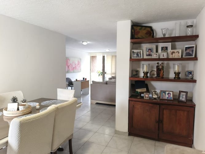 Apartamento de 4 alcobas en venta en Prados Del Norte, Cali, 103 m² · foto 11 de 19