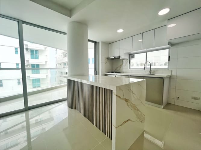 Apartamento de 2 alcobas en venta en La Boquilla, Cartagena, 98 m² · foto 3 de 14