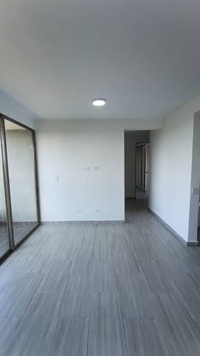 Apartamento de 2 alcobas en arriendo en Rionegro, 59 m² · foto 5 de 8