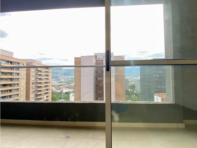 Apartaestudio en venta en Ciudad Del Río, Medellín, 56 m² · foto 7 de 13