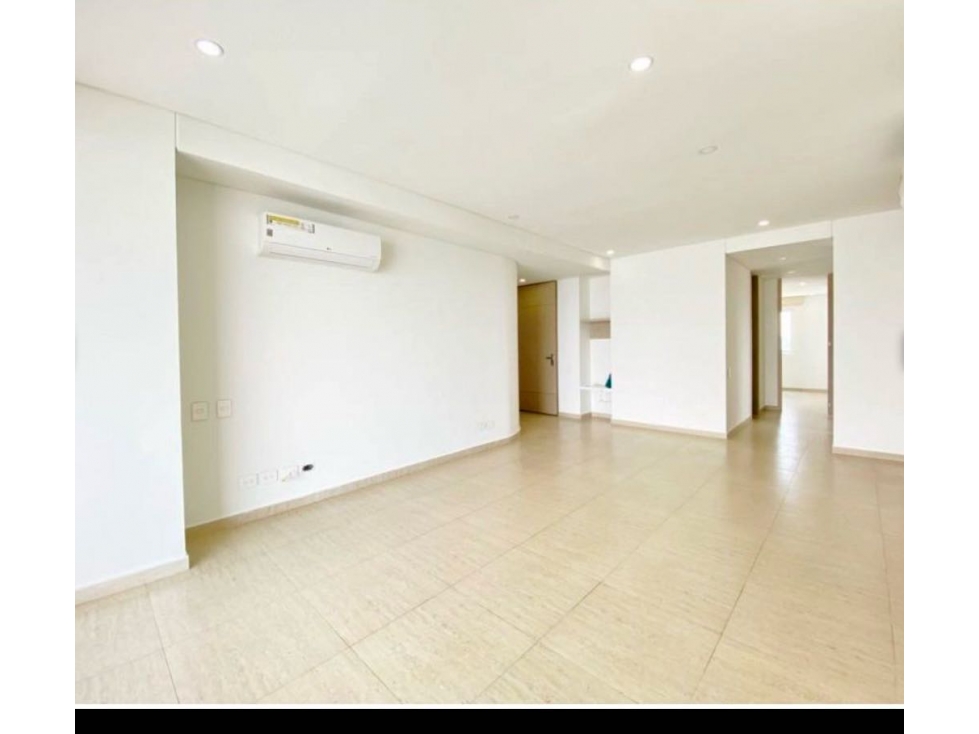 Apartamento en venta en Marbella, Cartagena · foto 3 de 17