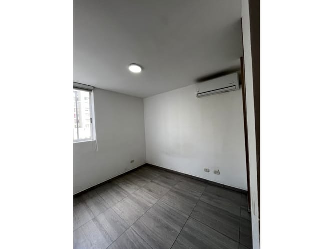 Apartamento de 3 alcobas en venta en Guabinas, Yumbo, 60 m² · foto 4 de 12