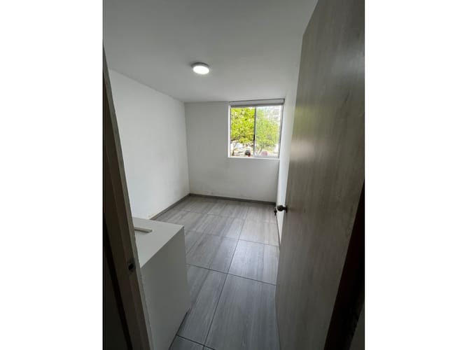 Apartamento de 3 alcobas en venta en Guabinas, Yumbo, 60 m² · foto 7 de 12