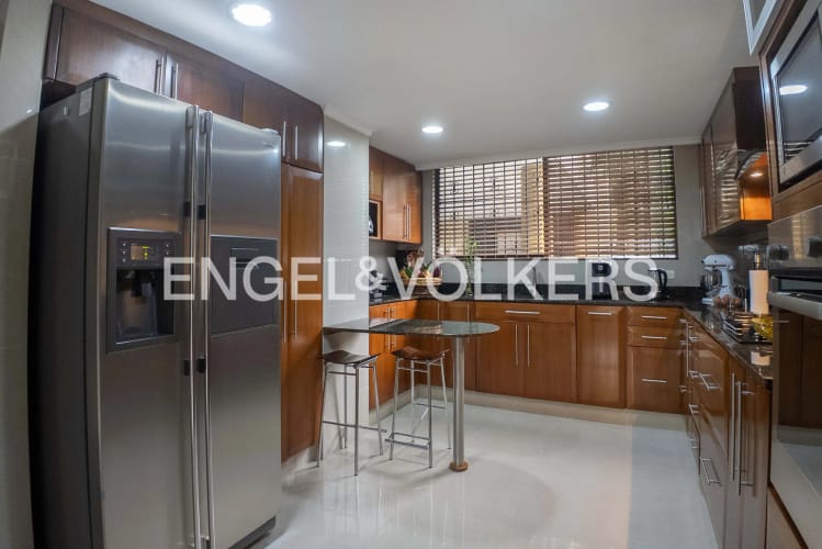 Apartamento en venta en El Poblado, Medellín · foto 9 de 13