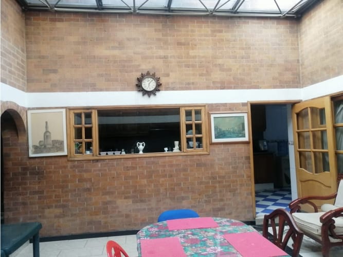 Casa de 6 alcobas en arriendo en Niza, Bogotá, 450 m² · foto 14 de 24