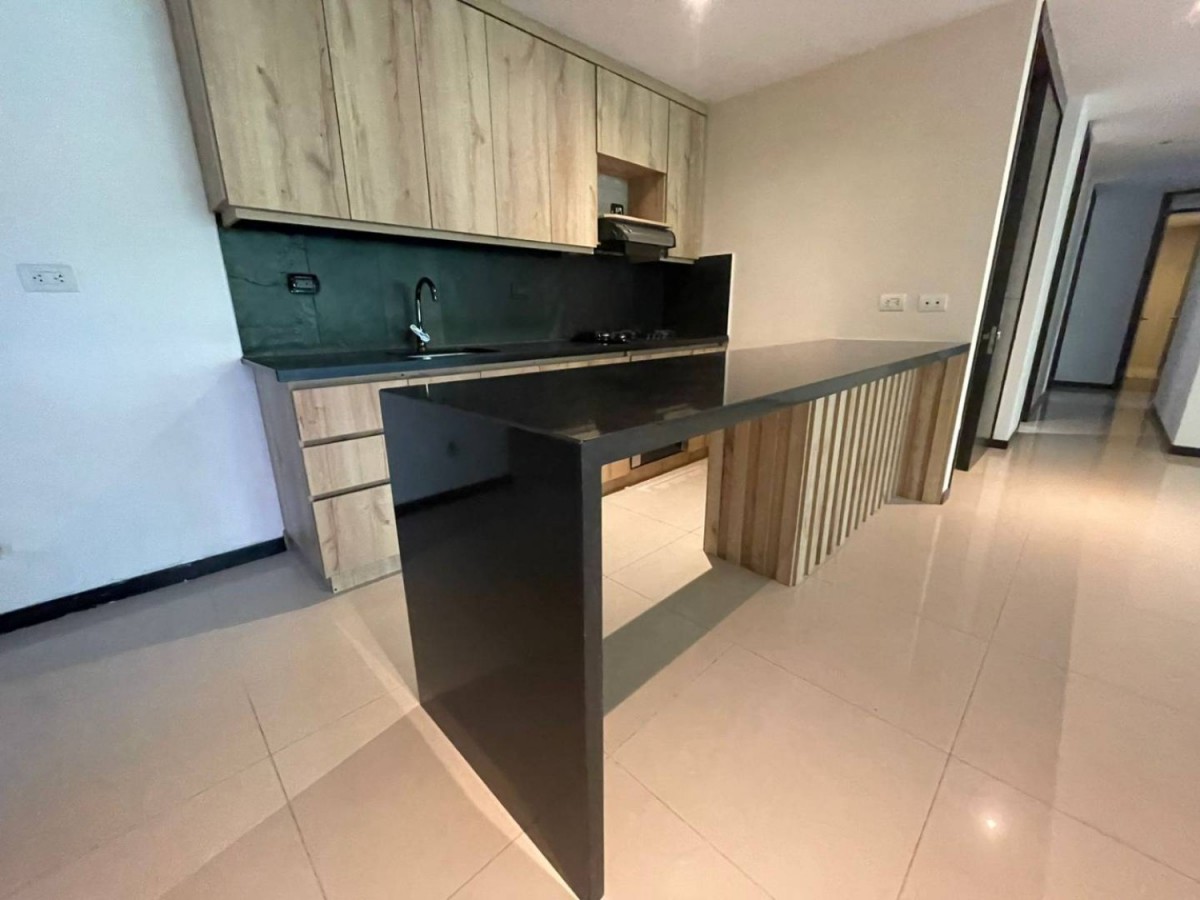 Apartamento en arriendo en Cola Del Zorro, Medellín · foto 3 de 14