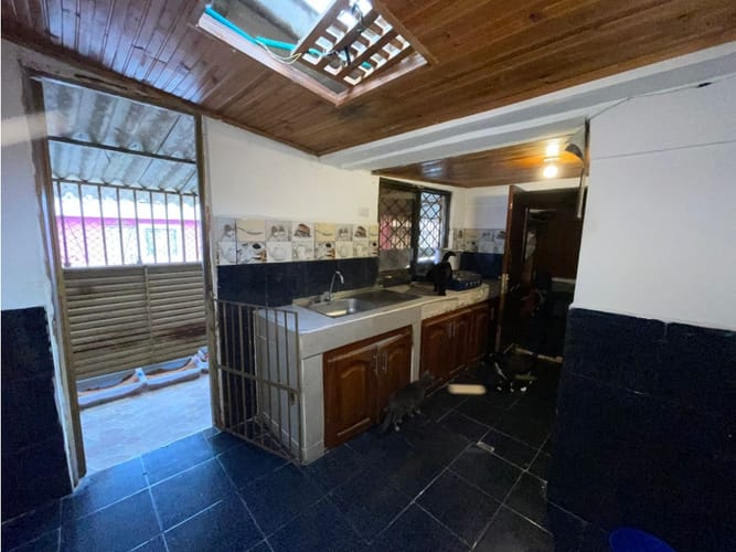 Casa de 4 alcobas en venta en Paraiso, Armenia, 252 m² · foto 2 de 24