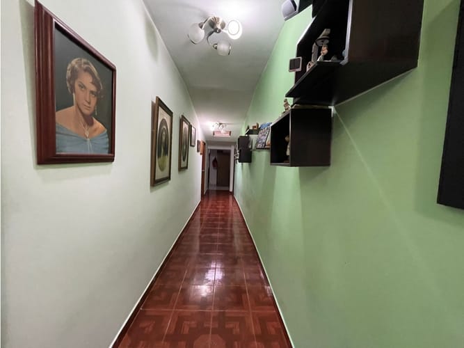 Casa de 4 alcobas en venta en Paraiso, Armenia, 252 m² · foto 6 de 24