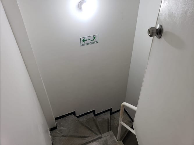 Local en venta en Fundadores, Armenia, 650 m² · foto 2 de 24