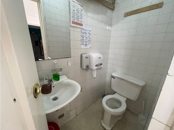 Local en venta en Fundadores, Armenia, 650 m² · foto 19 de 24