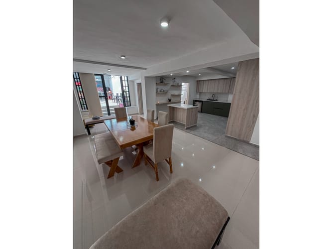 Casa de 4 alcobas en venta en Cr. Rincon De Andalucia, Armenia, 330 m² · foto 10 de 24