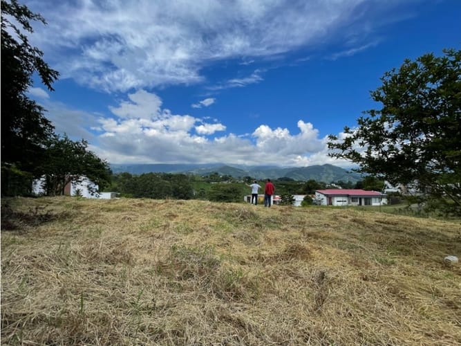 Lote en venta en El Congal, Armenia, 642 m² · foto 4 de 15
