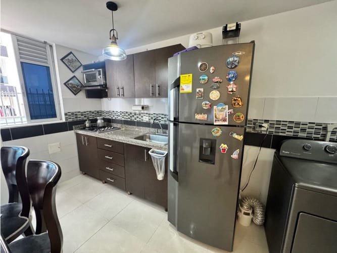 Apartamento de 2 alcobas en venta en Salvador Allende Bajo, Armenia, 57 m² · foto 5 de 14