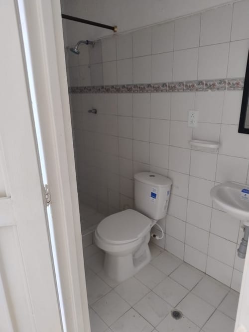 Casa de 8 alcobas en venta en Olimpico, Cali, 320 m² · foto 9 de 16