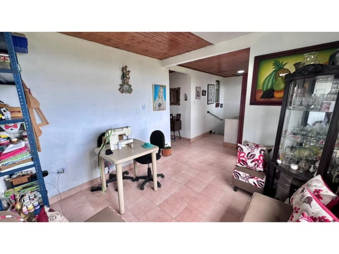 Casa en venta en Oro Negro, Armenia · foto 3 de 21