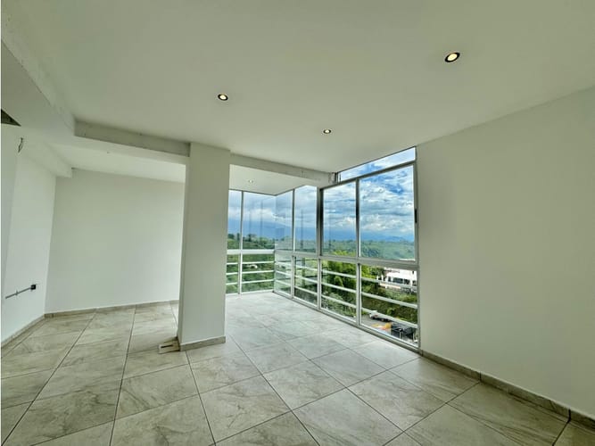 Local en venta en Avenida Centenario, Armenia, 53 m² · foto 3 de 12