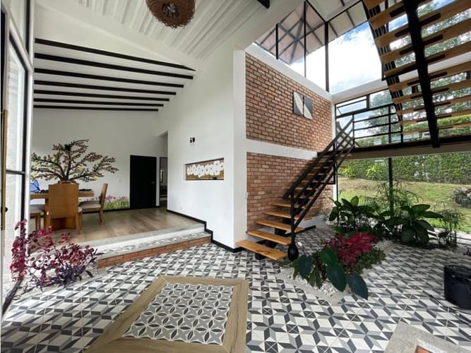 Casa de 3 alcobas en venta en El Caimo, Armenia, 460 m² · foto 2 de 24