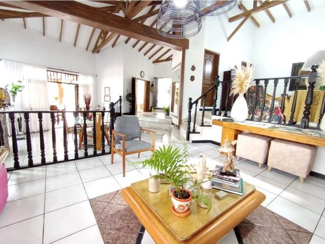 Casa de 5 alcobas en venta en Vía El Caimo, Armenia, 500 m² · foto 8 de 24