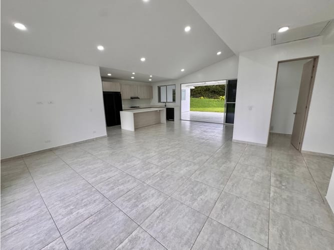Casa de 5 alcobas en venta en Vía El Caimo, Armenia, 270 m² · foto 16 de 24
